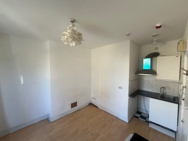 Property photo 3 of 3