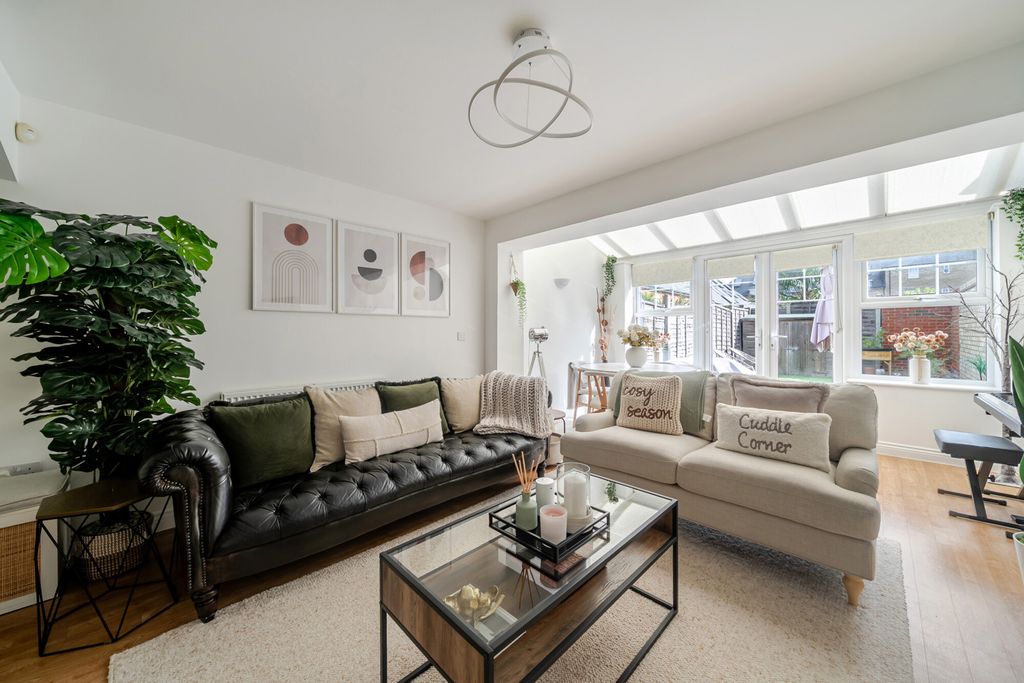 Property photo 2 of 19 1521339-18-6Aabca...