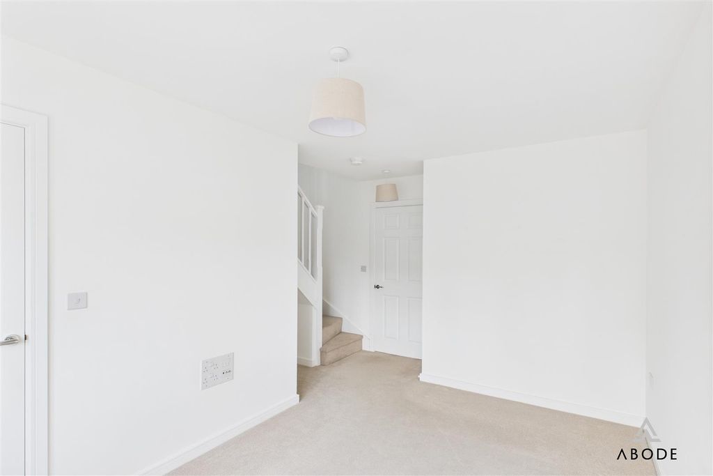 Property photo 3 of 11 Cam03473G0-Pr0426-Still002.Jpg