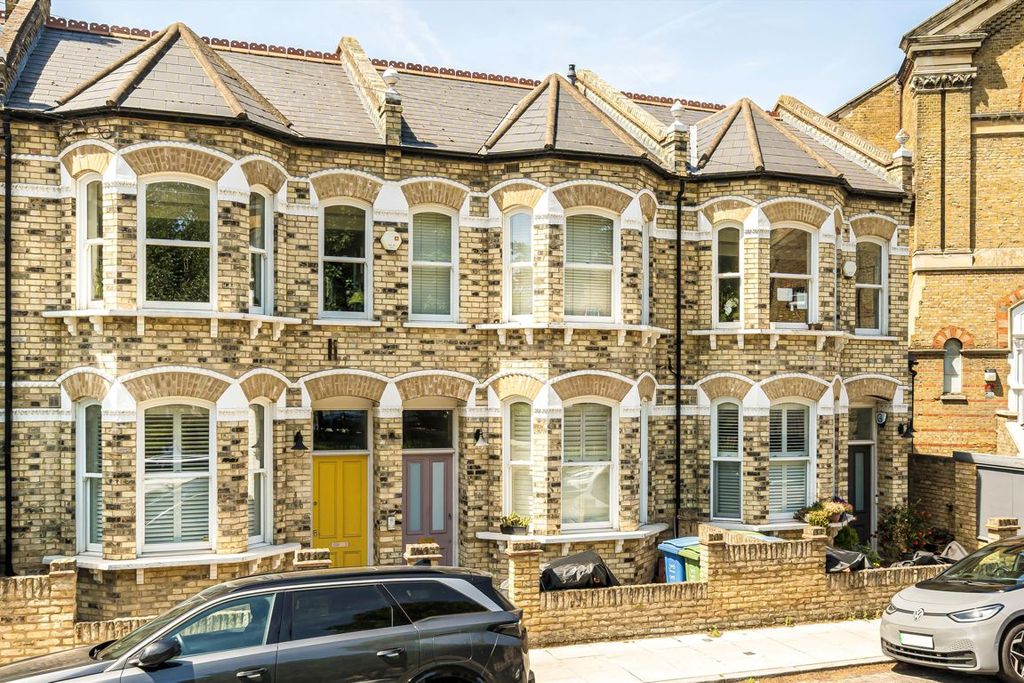 Property photo 1 of 7