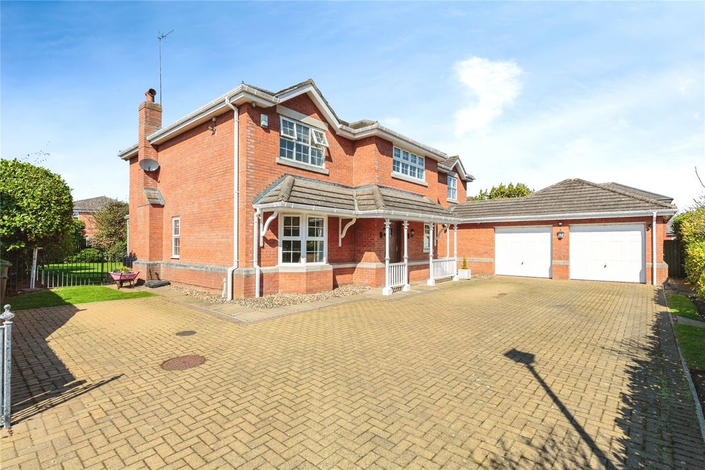 Property photo 1 of 28 Picture No. 21