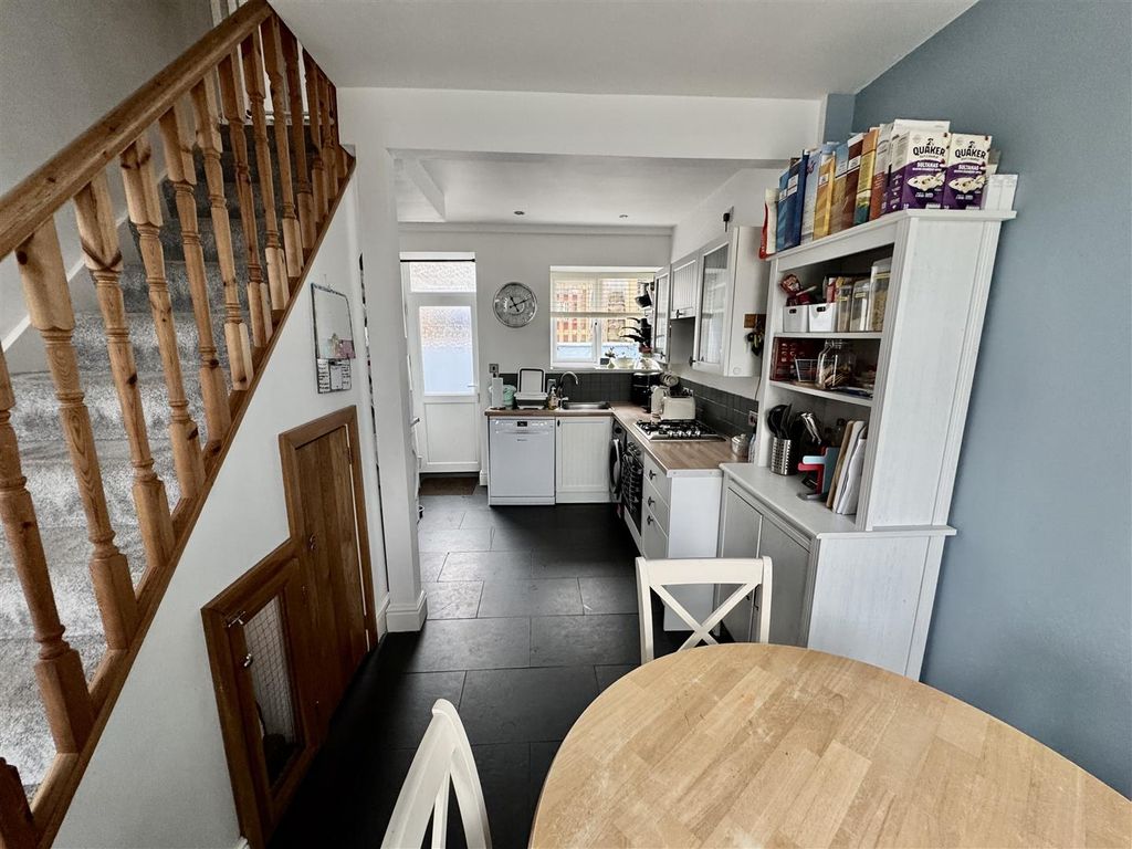 Property photo 3 of 19 Kitchen/Diner