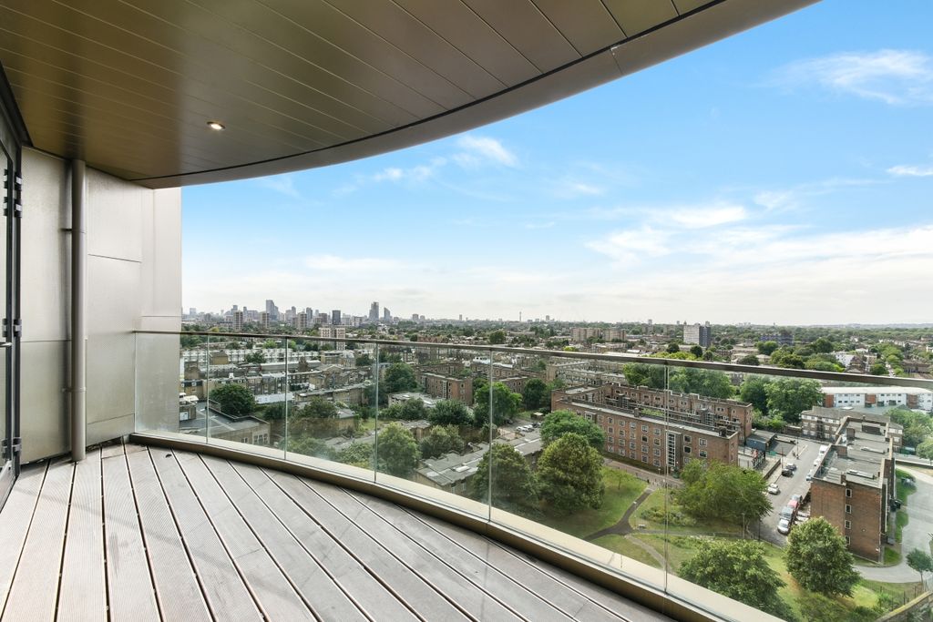 Property photo 2 of 10 Balcony - Fiftyseven