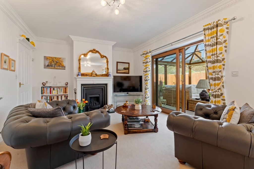 Property photo 3 of 17