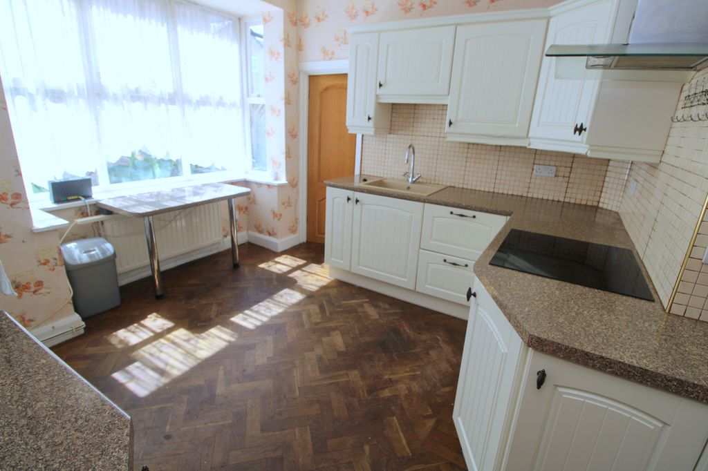 Additional image 10 of 4 bed terraced house for salePalace Avenue, Rhyl LL18