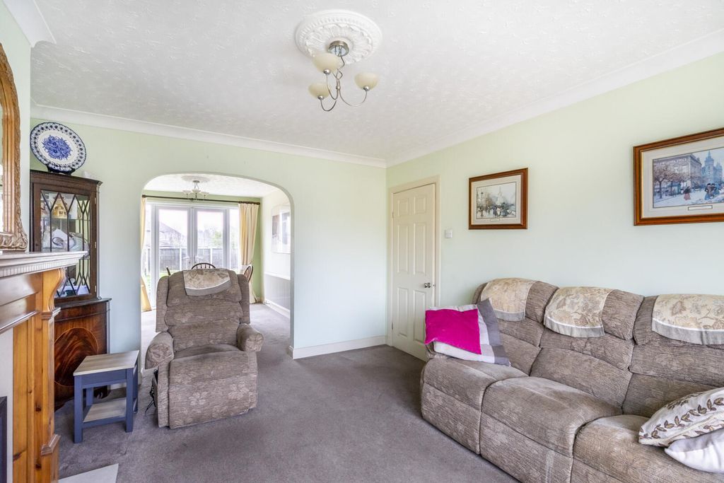 Property photo 3 of 15 Living Room