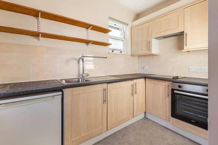 Property photo 3 of 6 309033