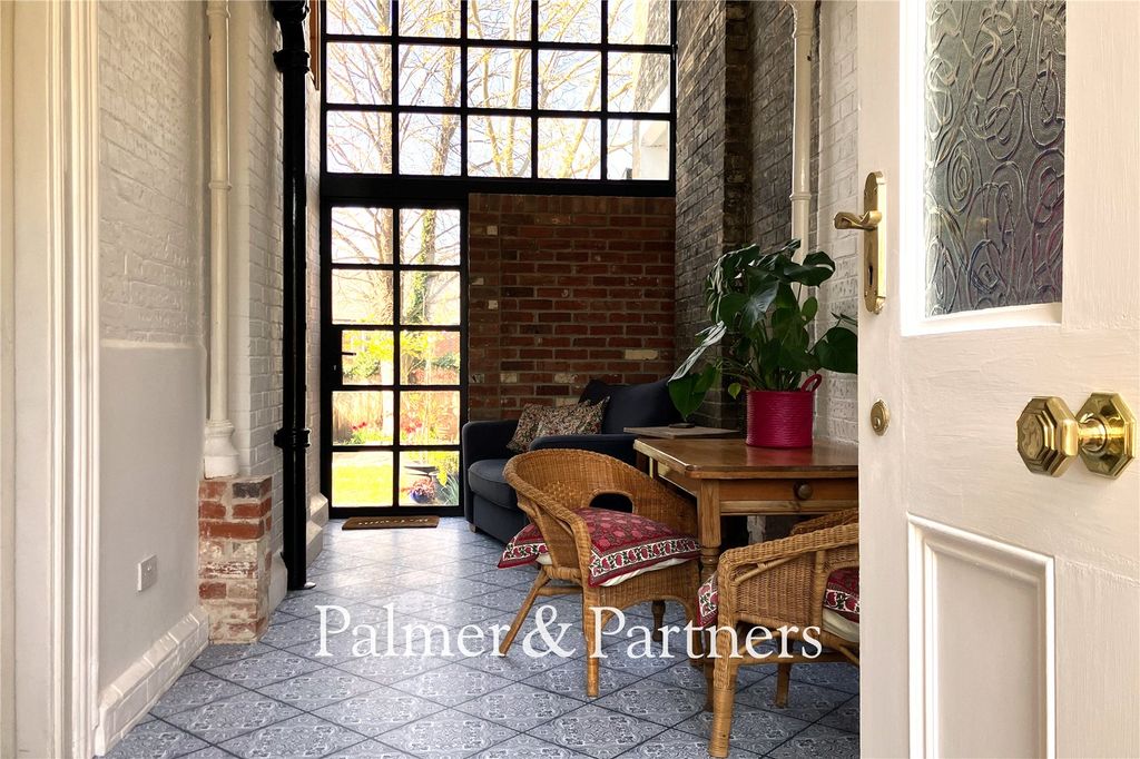 Property photo 3 of 24 Picture No. 32