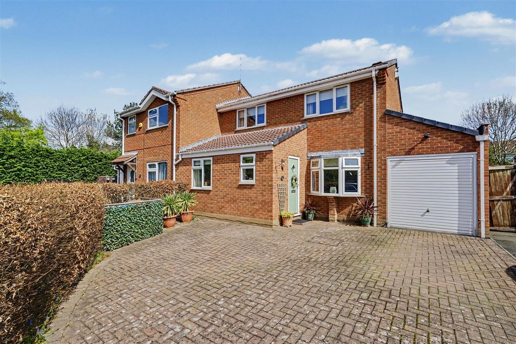 Property photo 1 of 21