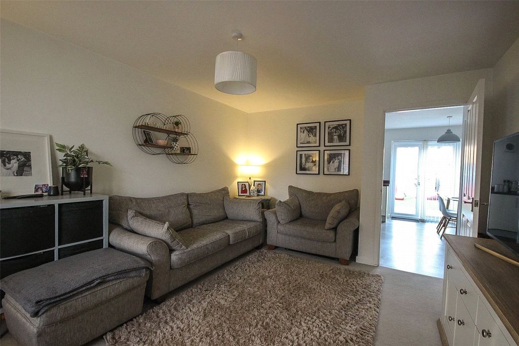 Property photo 2 of 10 Picture No. 21