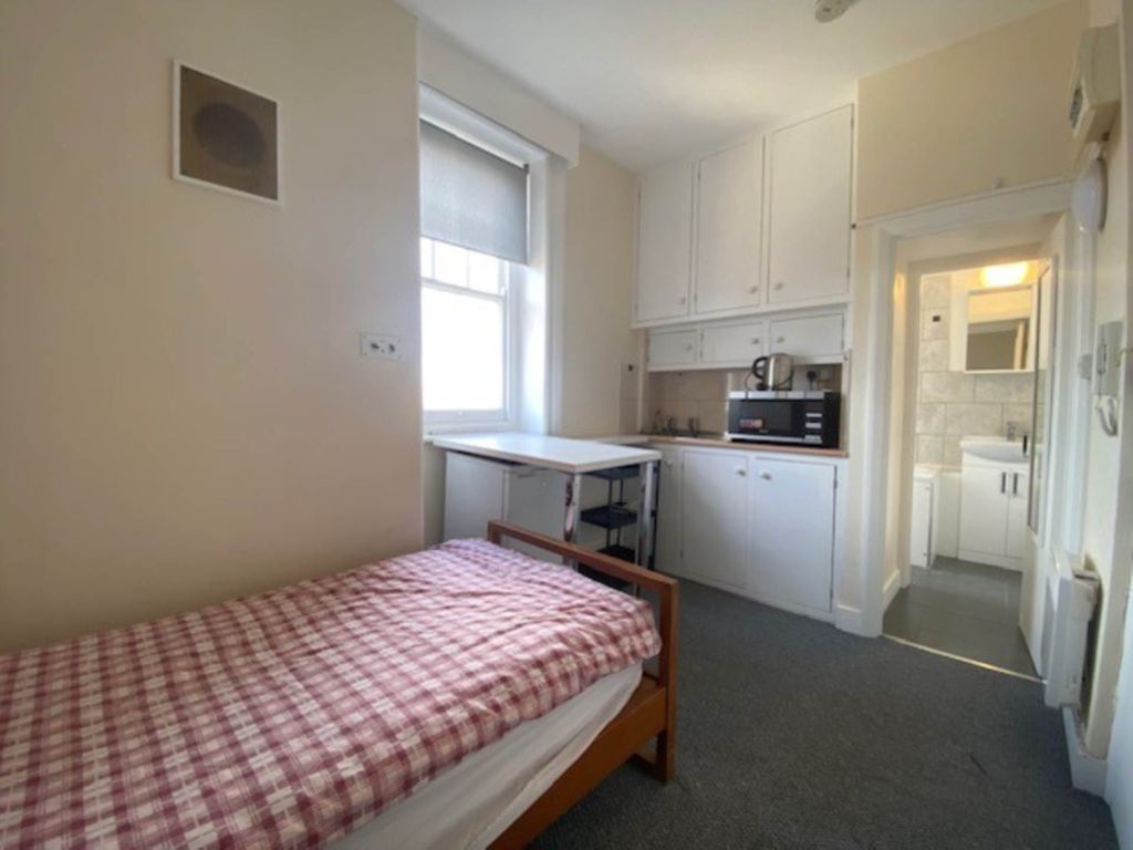 Property photo 2 of 4