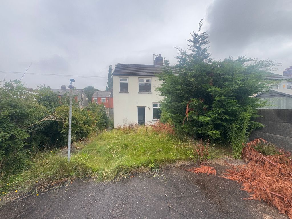 Property photo 2 of 10