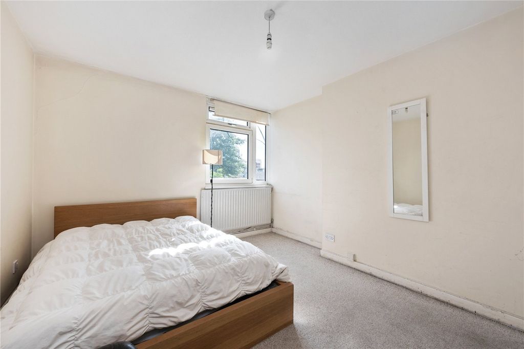 Property photo 3 of 12 Picture No. 04