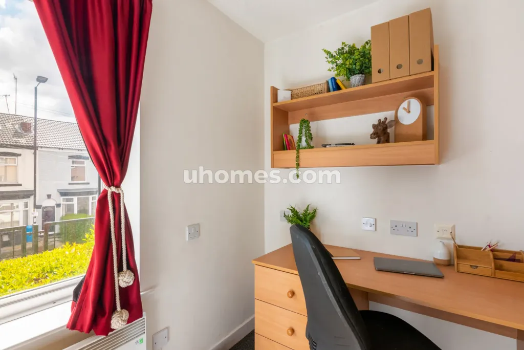 Property photo 2 of 30