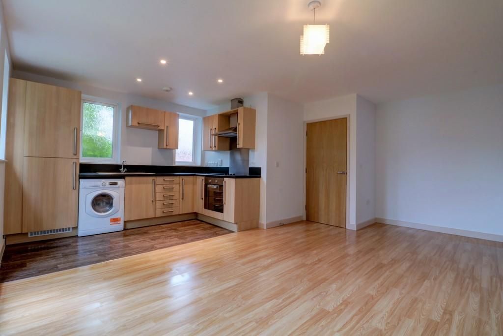 Property photo 2 of 7 Kitchen