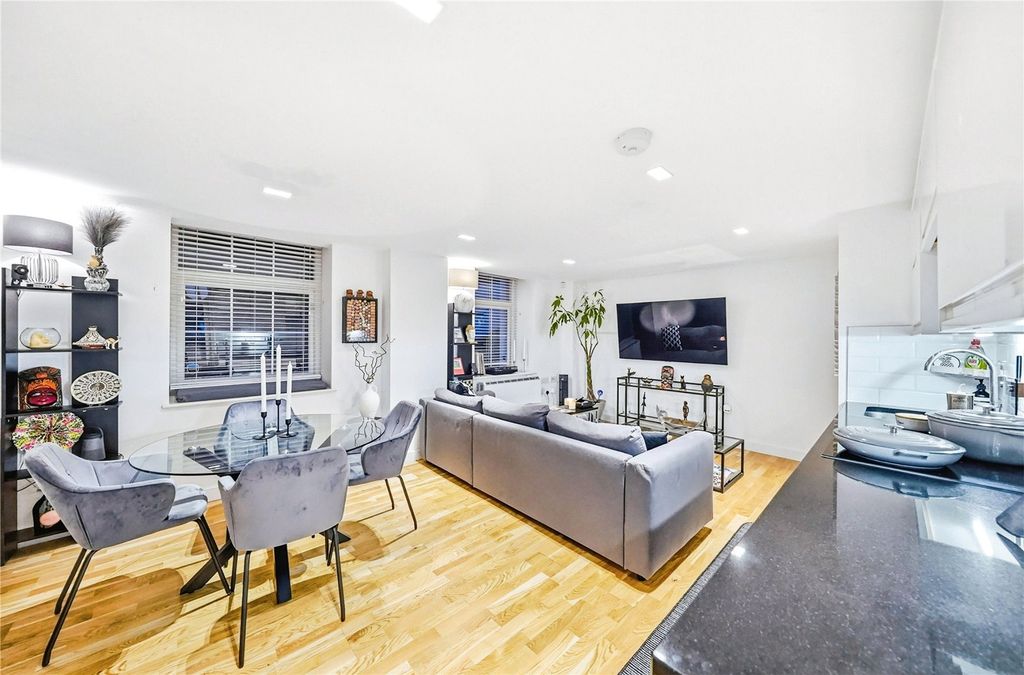 Property photo 2 of 10 Picture No. 03