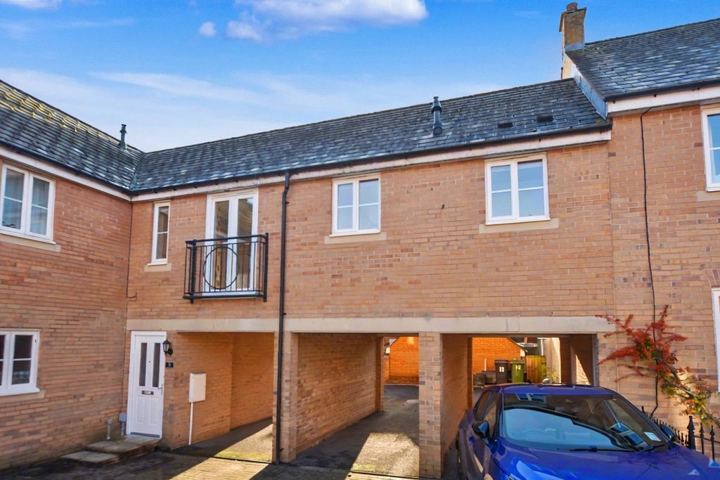 Property photo 1 of 13 Front Aspect