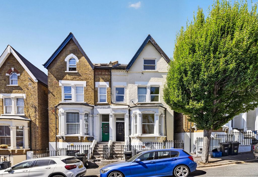 Property photo 1 of 19 Exterior For Sale 1 Bedroom Flat Rockmount Road Se19 Nested Estate Agents
