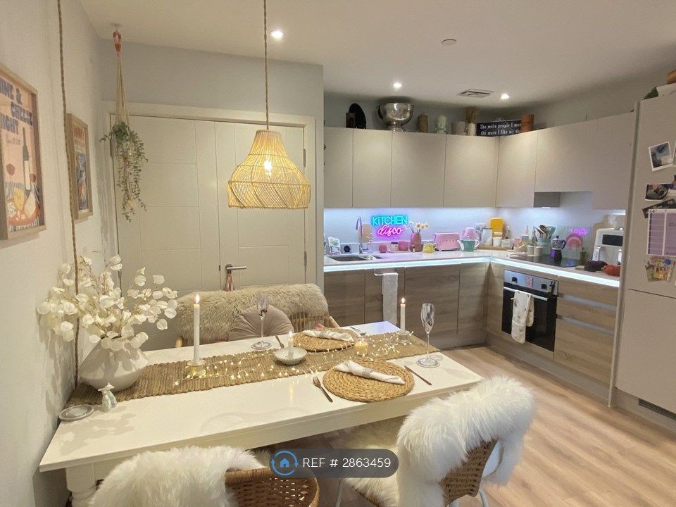 Property photo 3 of 15 Kitchen/Dining