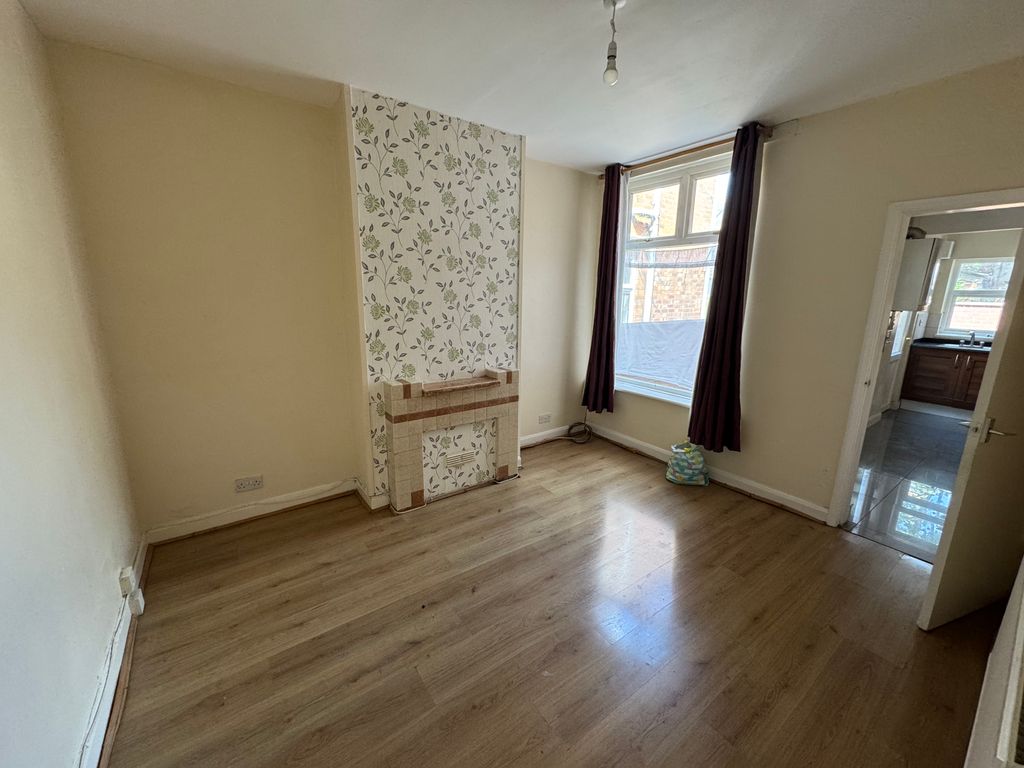 Property photo 3 of 7 Img_7892