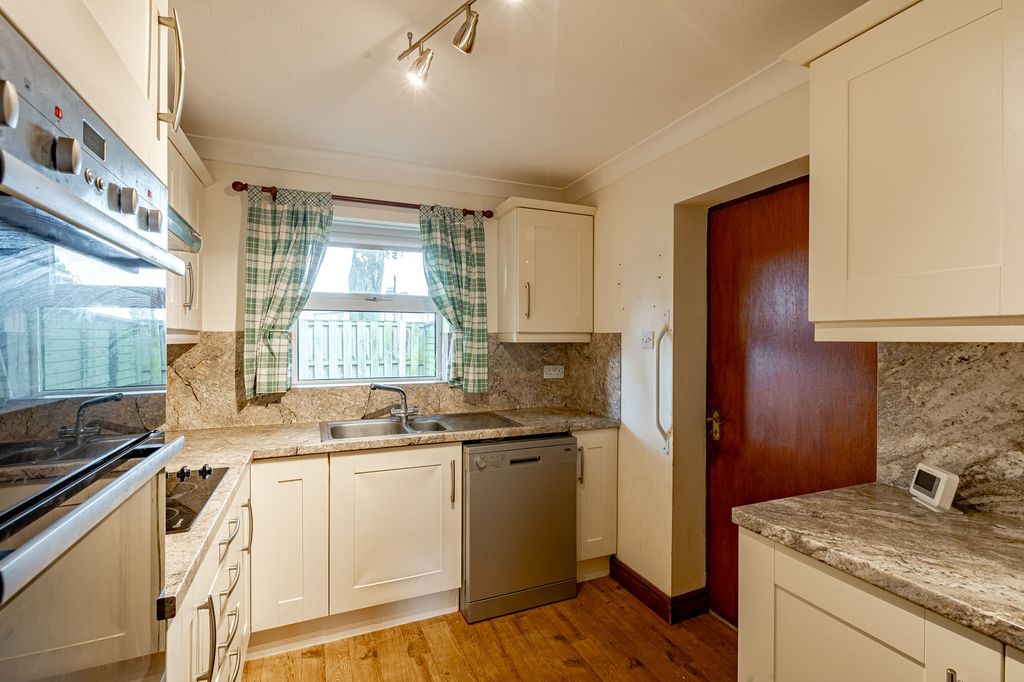 Property photo 2 of 19