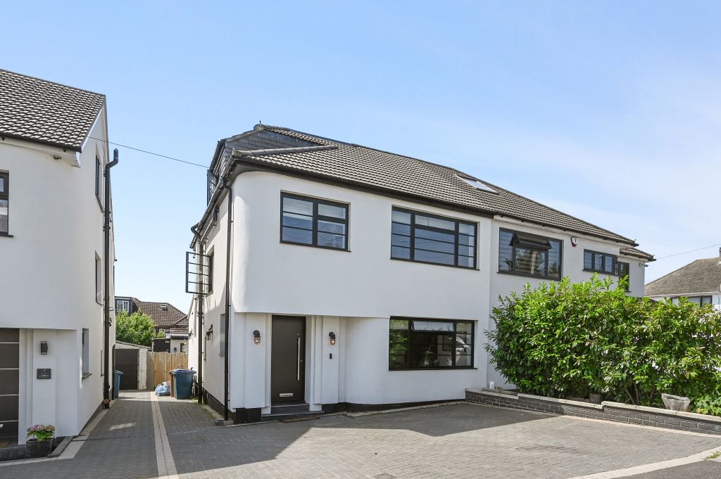 Property photo 1 of 14 9