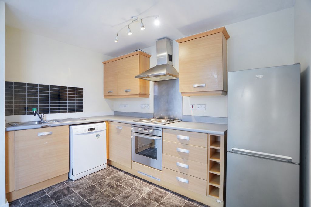 Property photo 2 of 13