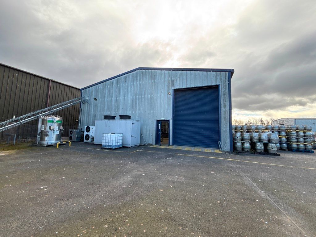 Property photo 2 of 7 Photo 2