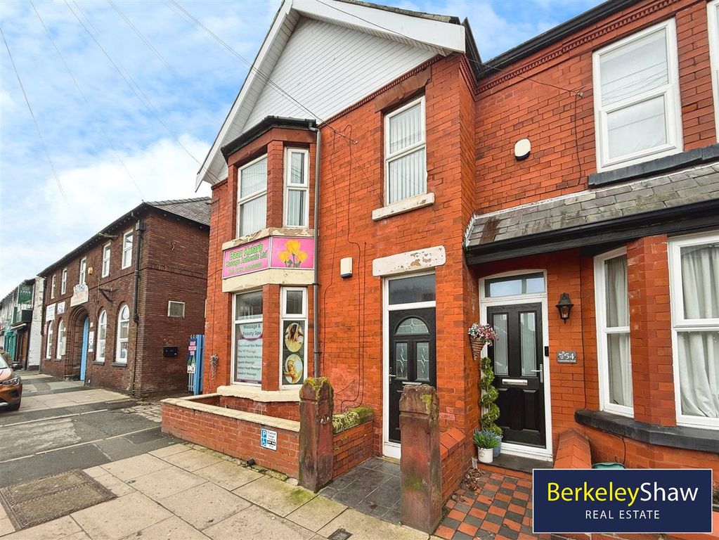 Property photo 1 of 12 External