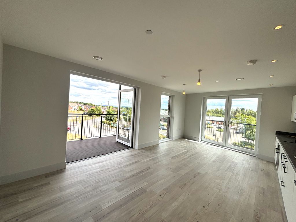 Property photo 3 of 10 Living Room