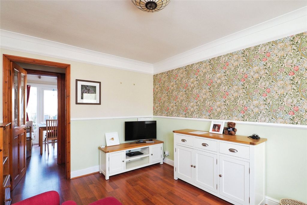 Property photo 3 of 20 Picture No. 23