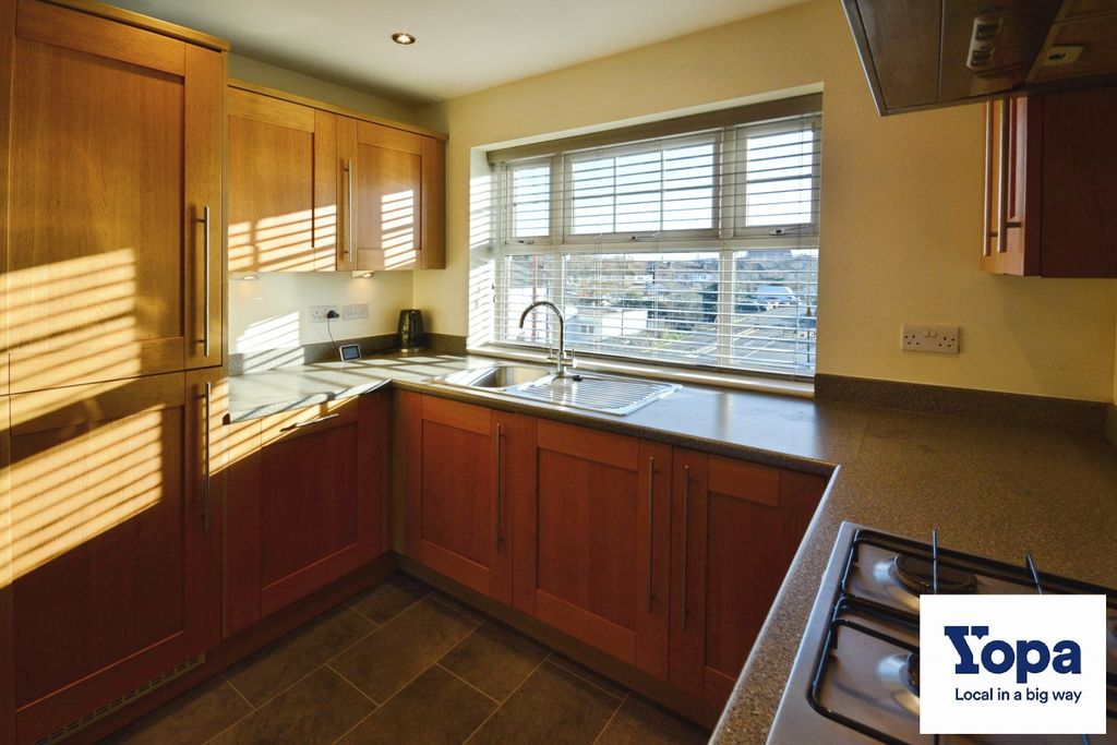 Property photo 3 of 11 Photo #3