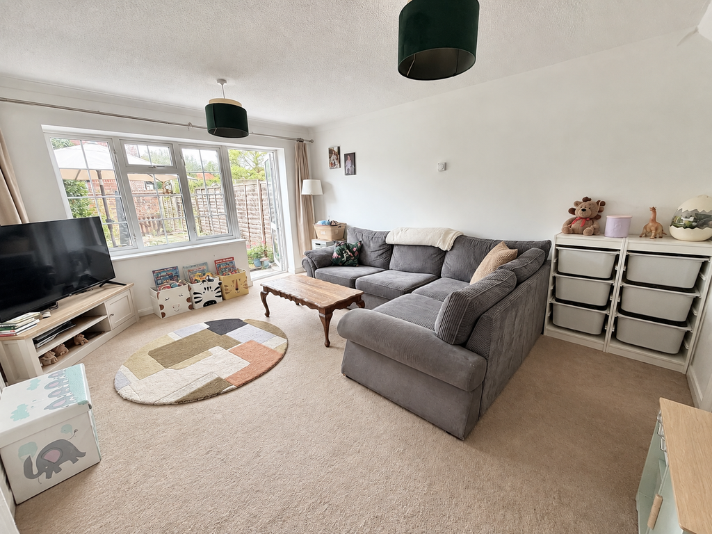 Property photo 2 of 13 19E02D91-Fe0F-4Dd9-9F90-713602C0E199