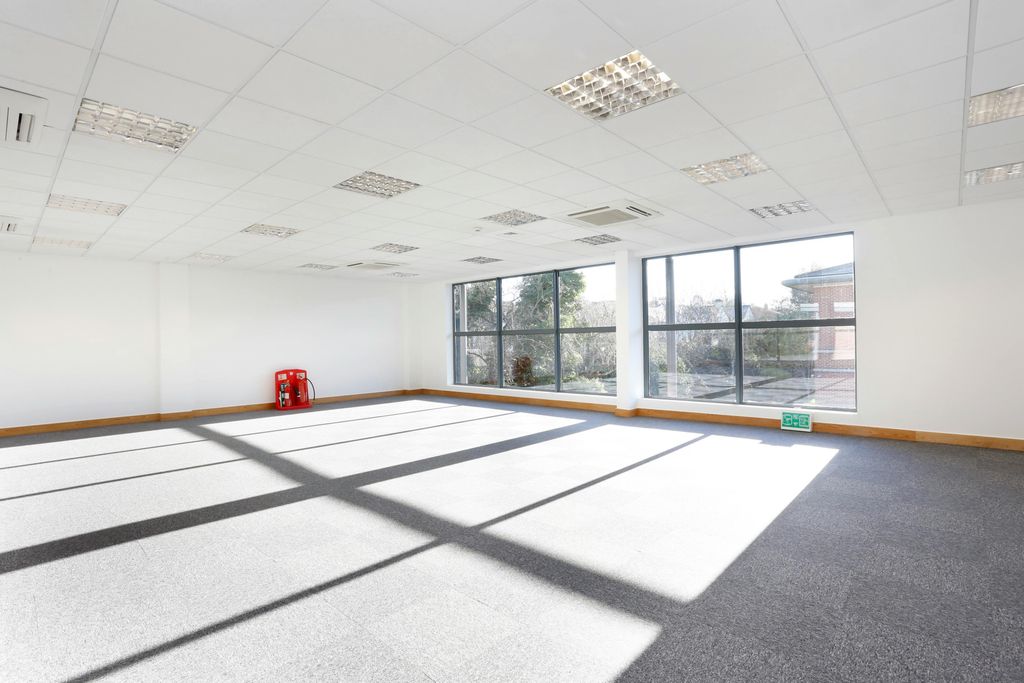 Property photo 3 of 12 Unit 4 Anglo Office Pk Fpz178699 14.Jpg