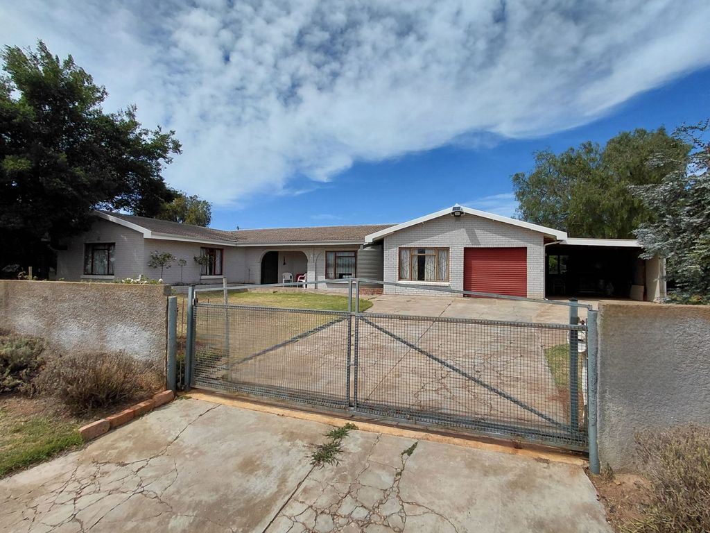 Property photo 2 of 39 1Sr1724873