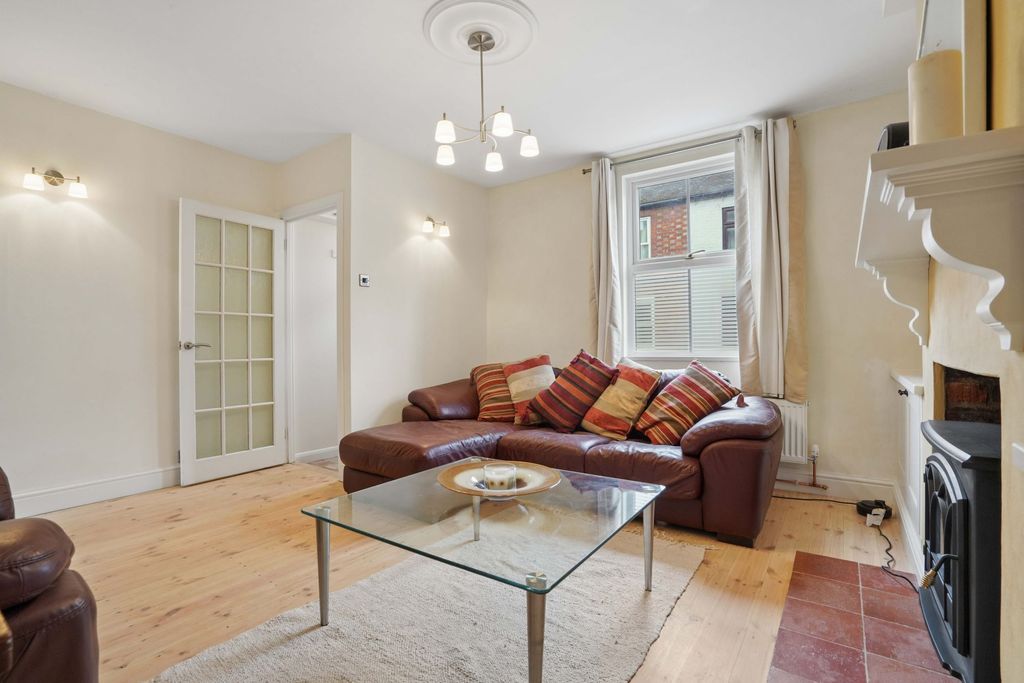 Property photo 2 of 16