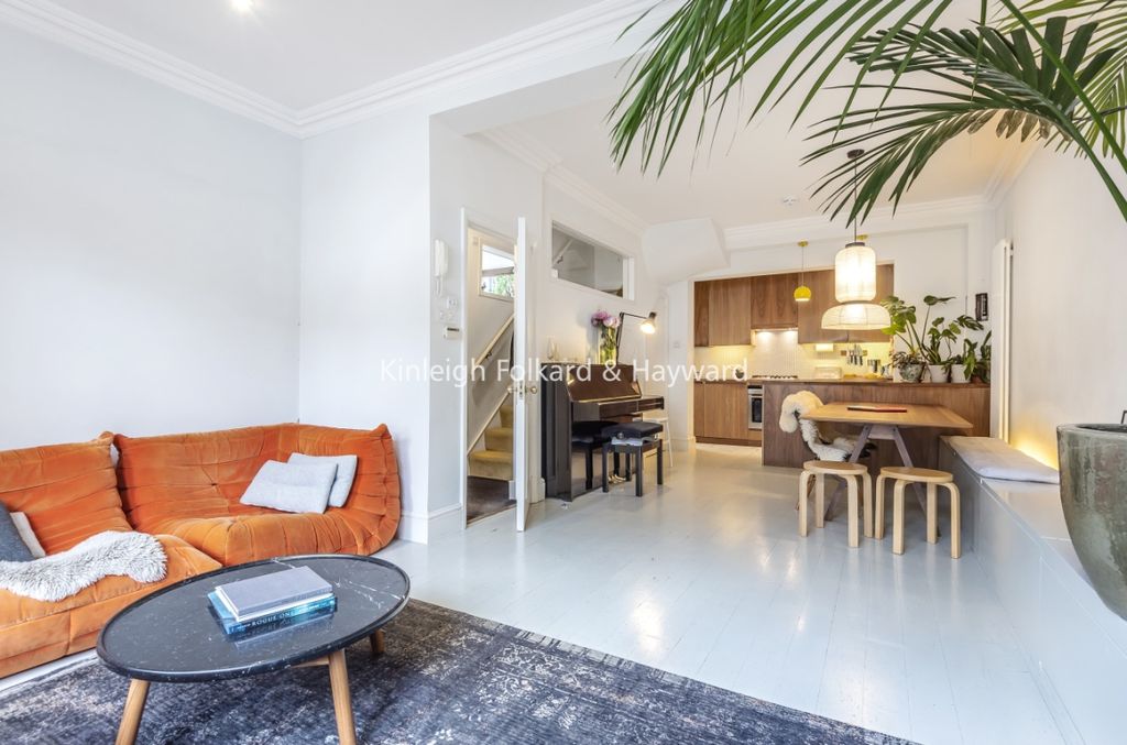 Property photo 1 of 14 732E2649-0d3d-4A95-B