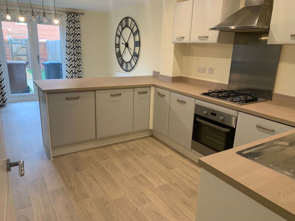 Property photo 3 of 12