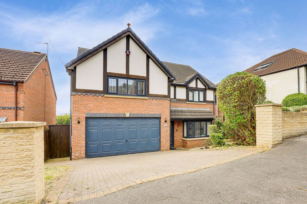Property photo 1 of 30