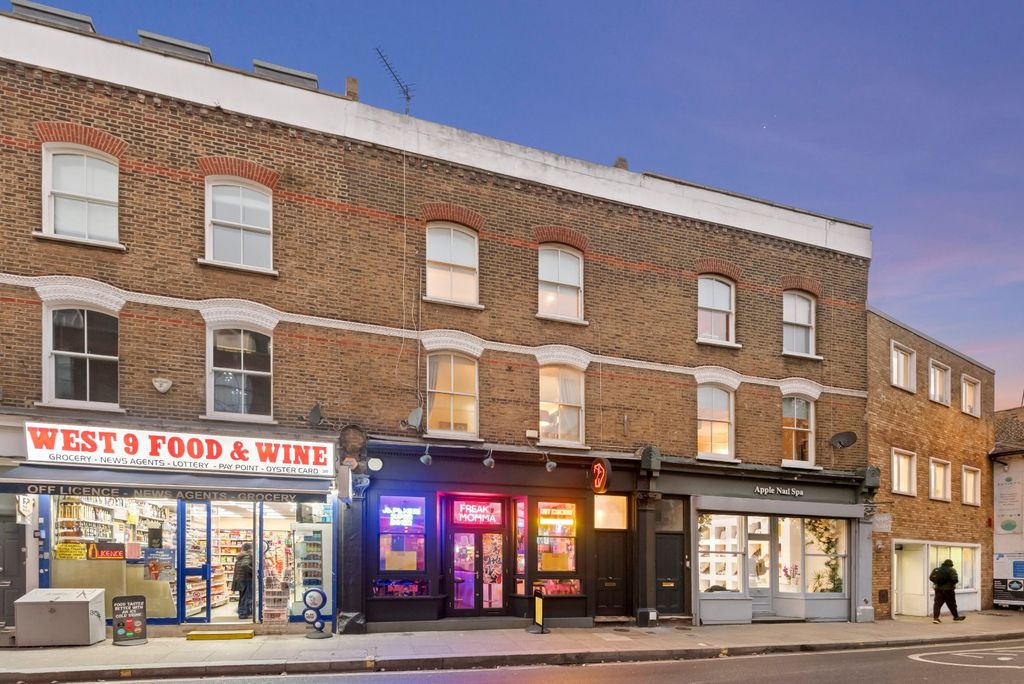 Property photo 1 of 11