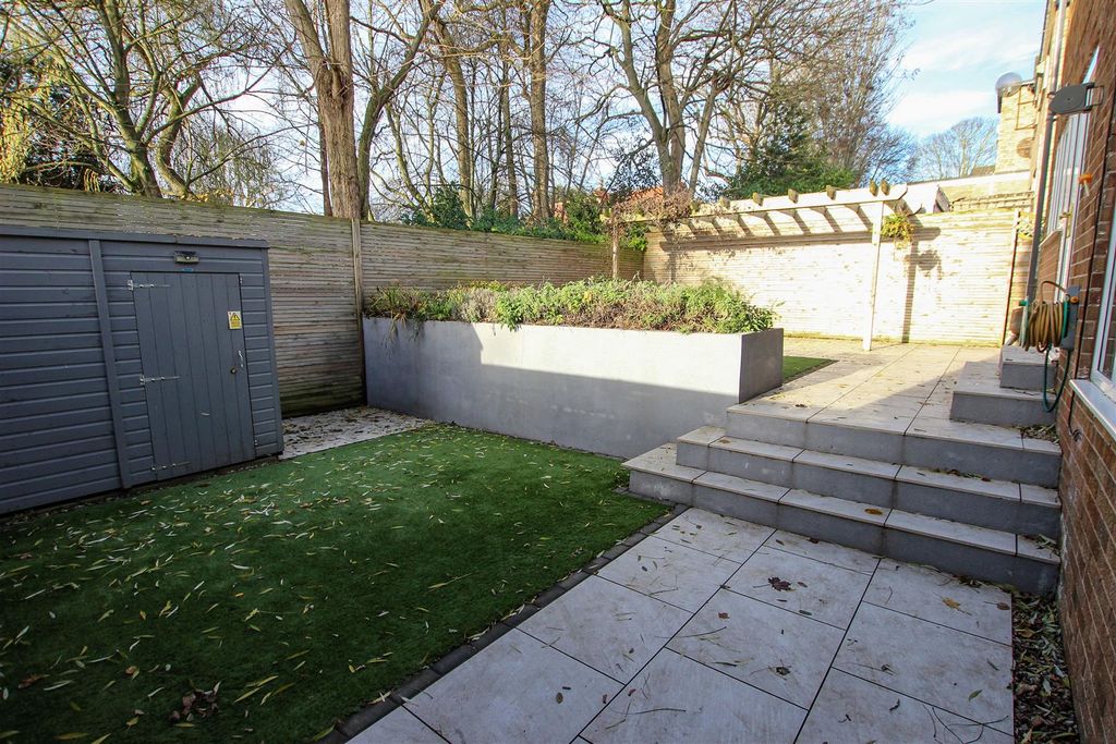 Property photo 3 of 18 Rear Garden