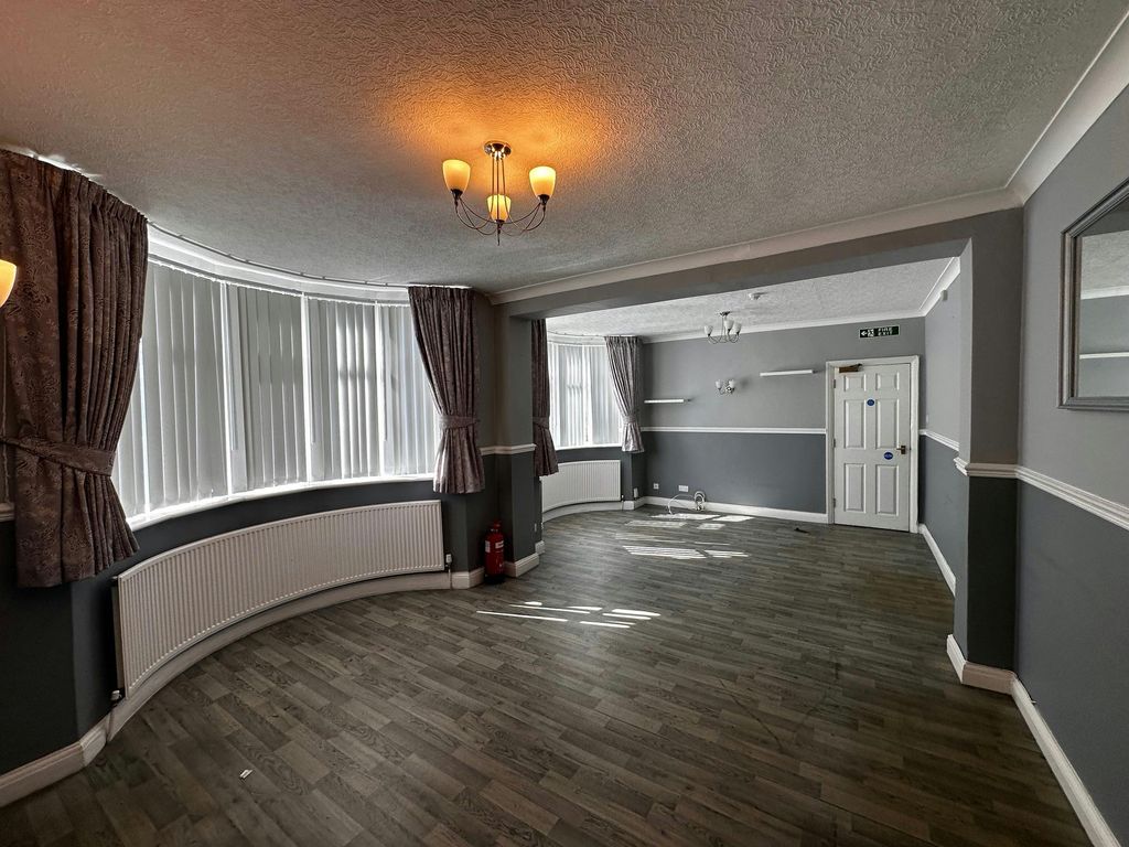 Property photo 3 of 15 P8.Jpg