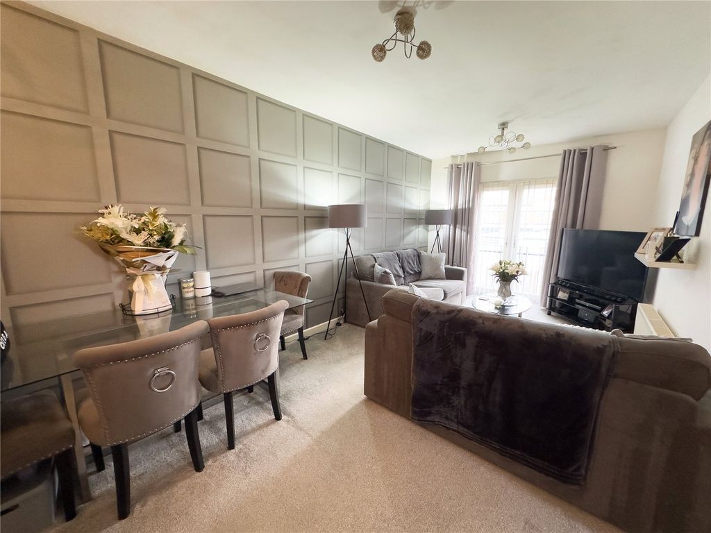 Property photo 2 of 13 Picture No. 12