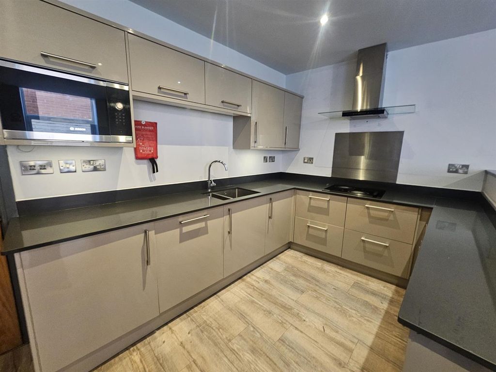 Property photo 1 of 40 1000050548.Jpg