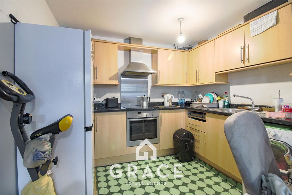 Property photo 2 of 8 Untitled_Hdr-4.Jpg