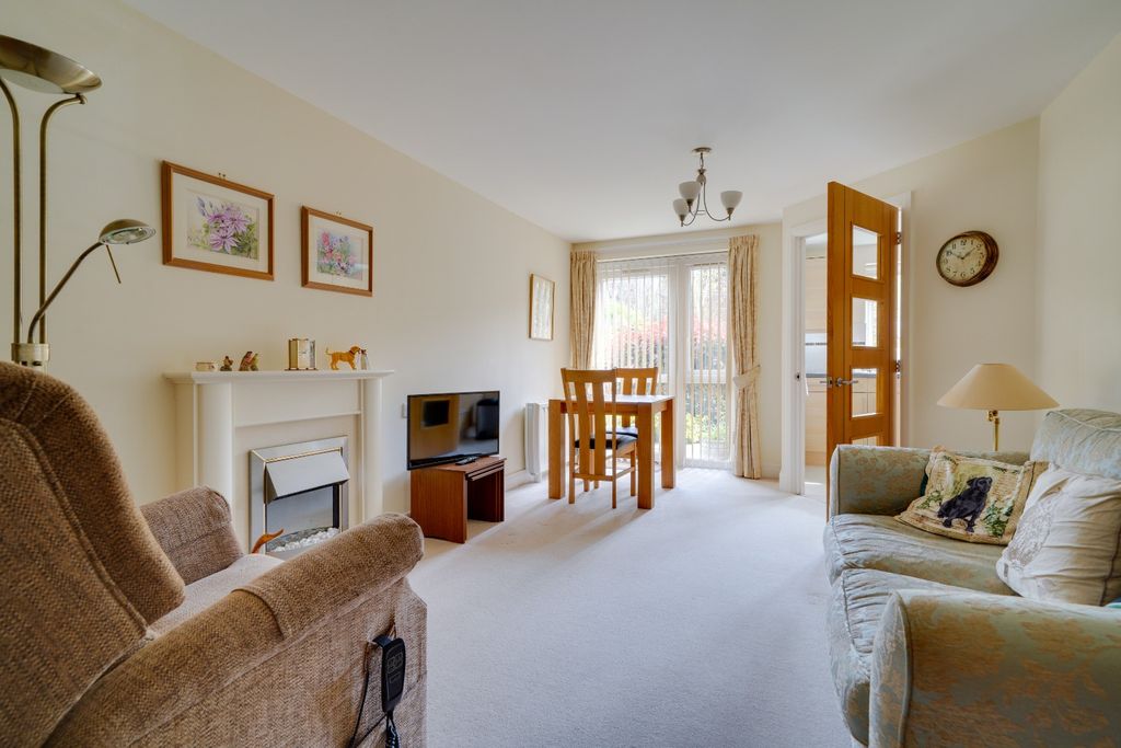 Property photo 2 of 10 3108663