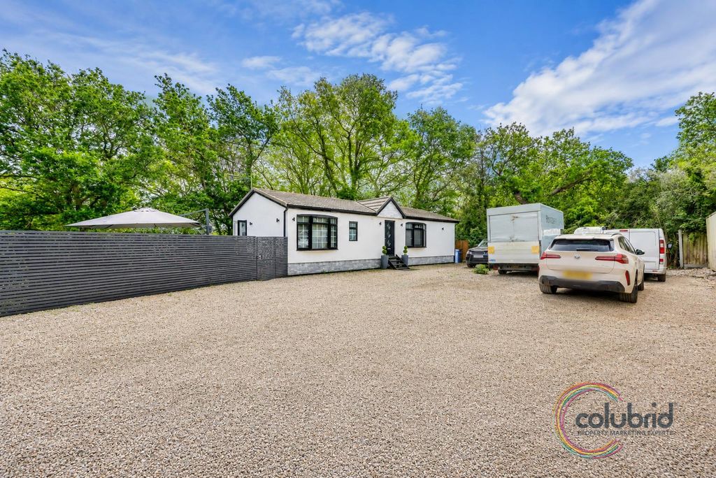 Property photo 3 of 11