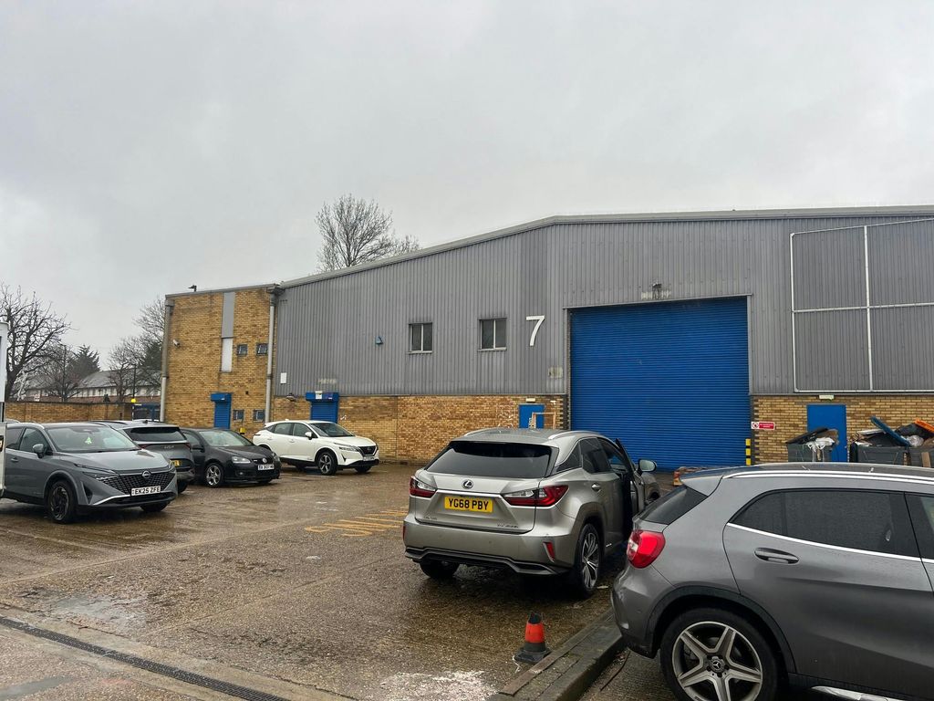 Property photo 2 of 17 2 Large.Jpg