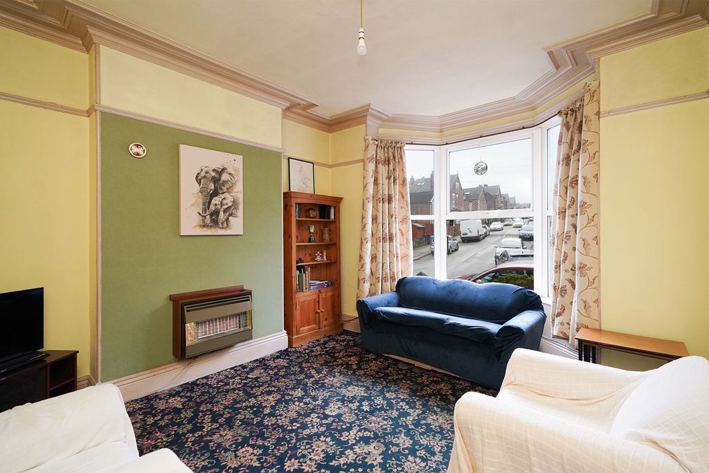 Property photo 2 of 14