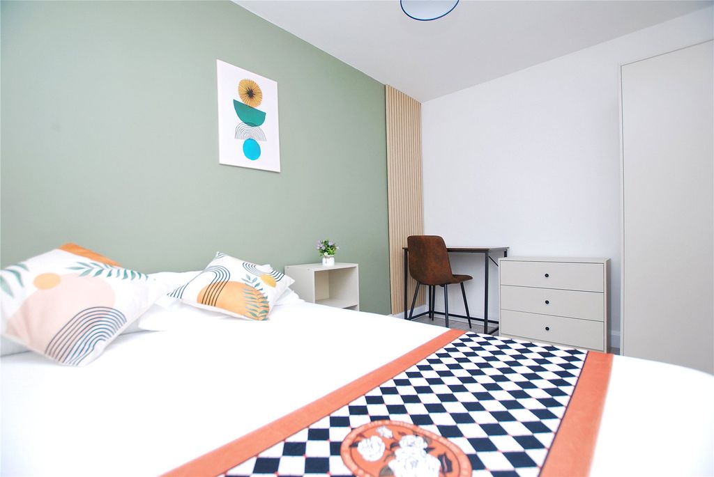 Property photo 3 of 7 Picture No. 01